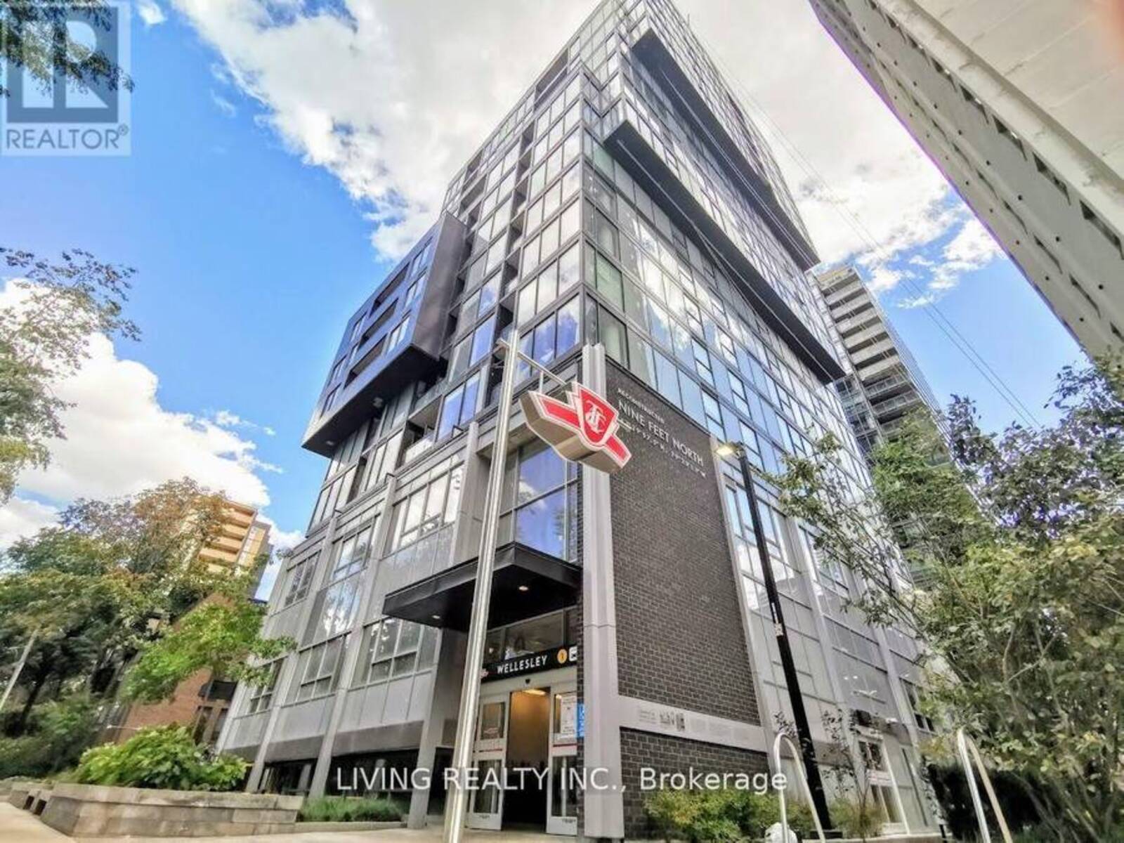 1006 - 17 DUNDONALD STREET, Toronto, Ontario M4Y 1K3