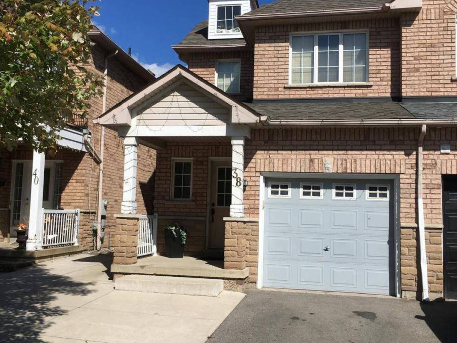 38 ABDUS SALAM CRESCENT, Vaughan, Ontario L6A 3A8