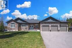 27 HOUBEN CRESCENT | Oro-Medonte Ontario | Slide Image Two