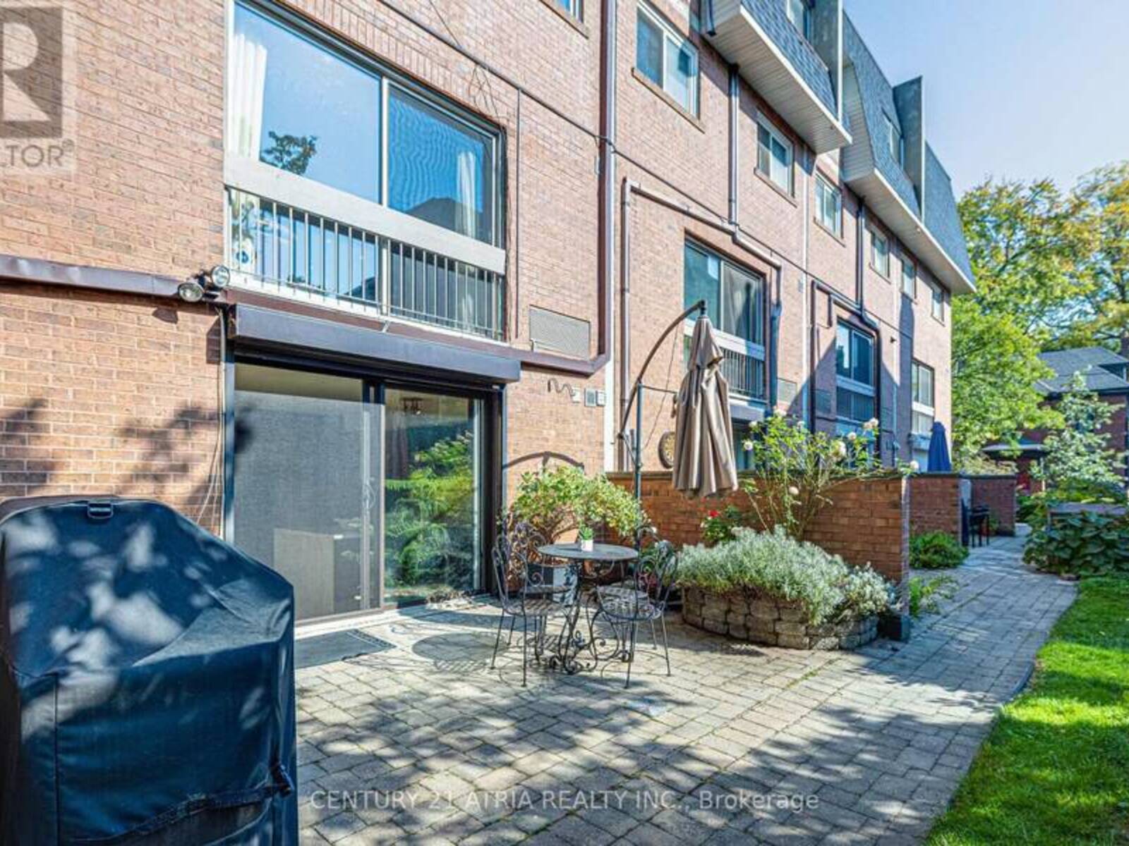 TH4 - 28 ADMIRAL ROAD, Toronto, Ontario M5R 2L5