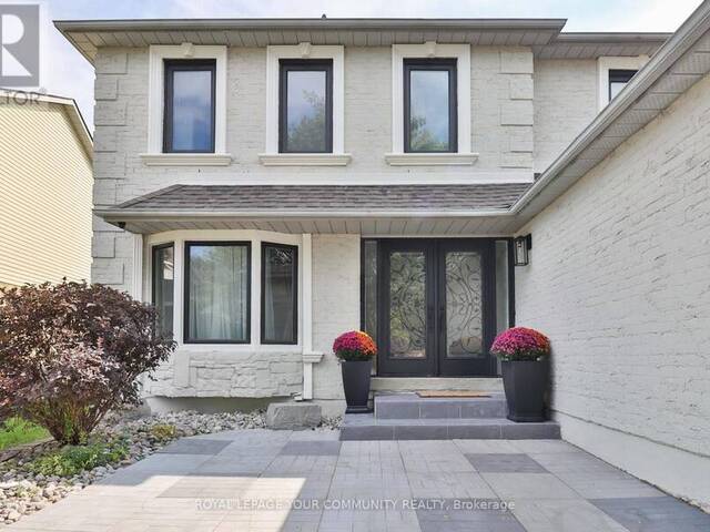 7 UNDERHILL CRESCENT Aurora Ontario, L4G 5S2