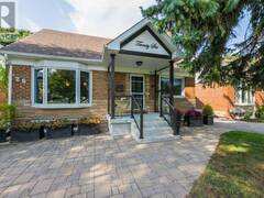 26 HOPECREST CRESCENT Toronto Ontario, M1K 2K4