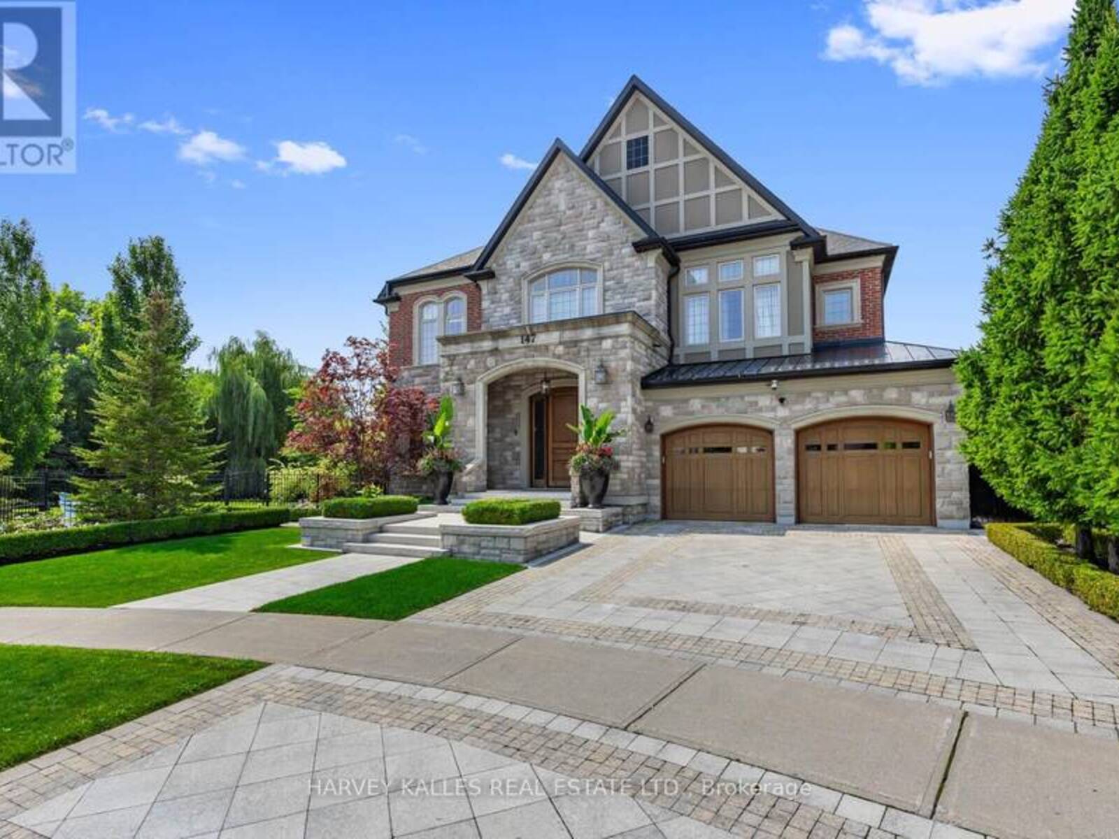 147 COOKS MILL CRESCENT, Vaughan, Ontario L6A 0L1