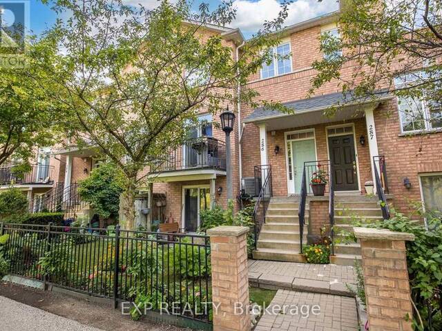 286 - 23 OBSERVATORY LANE Richmond Hill Ontario, L4C 0M7