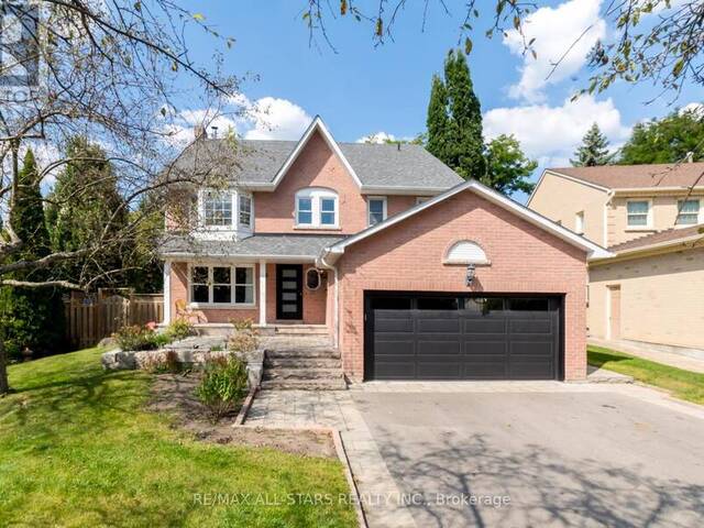 2 HARPERS CROFT Markham Ontario, L3R 6L1