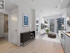 4607 - 55 MERCER STREET Toronto Ontario, M5V 0W4