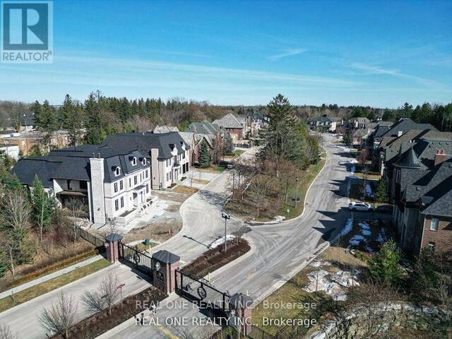 54 DAVINA CIRCLE Aurora Ontario, L4G 0T1