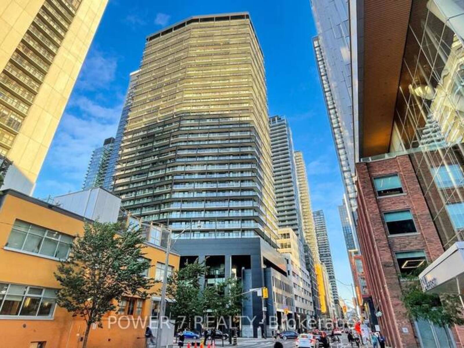 3111 - 125 PETER STREET, Toronto, Ontario M5V 0M2