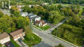 644 SRIGLEY STREET | Newmarket Ontario | Slide Image Seven