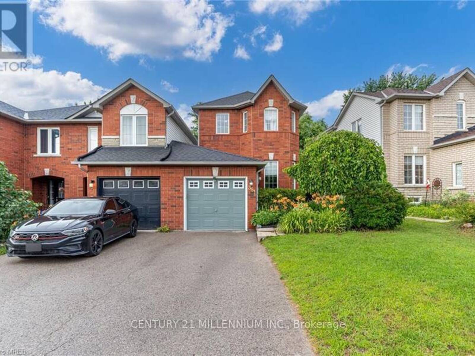 381 FERNDALE ROAD S, Barrie, Ontario L4N 9Y8