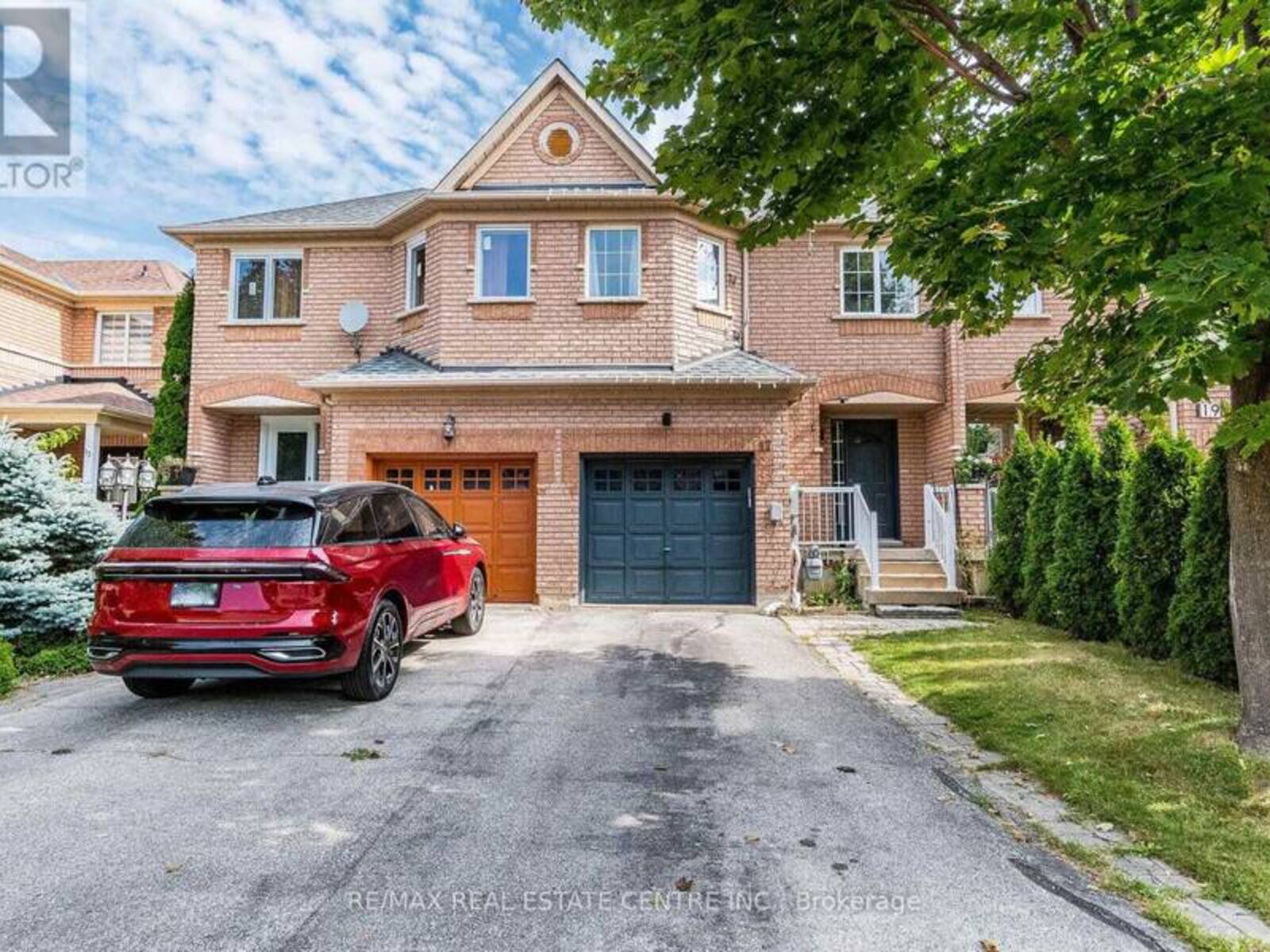 17 COPPERMILL DRIVE, Brampton , Ontario L7A 1N4