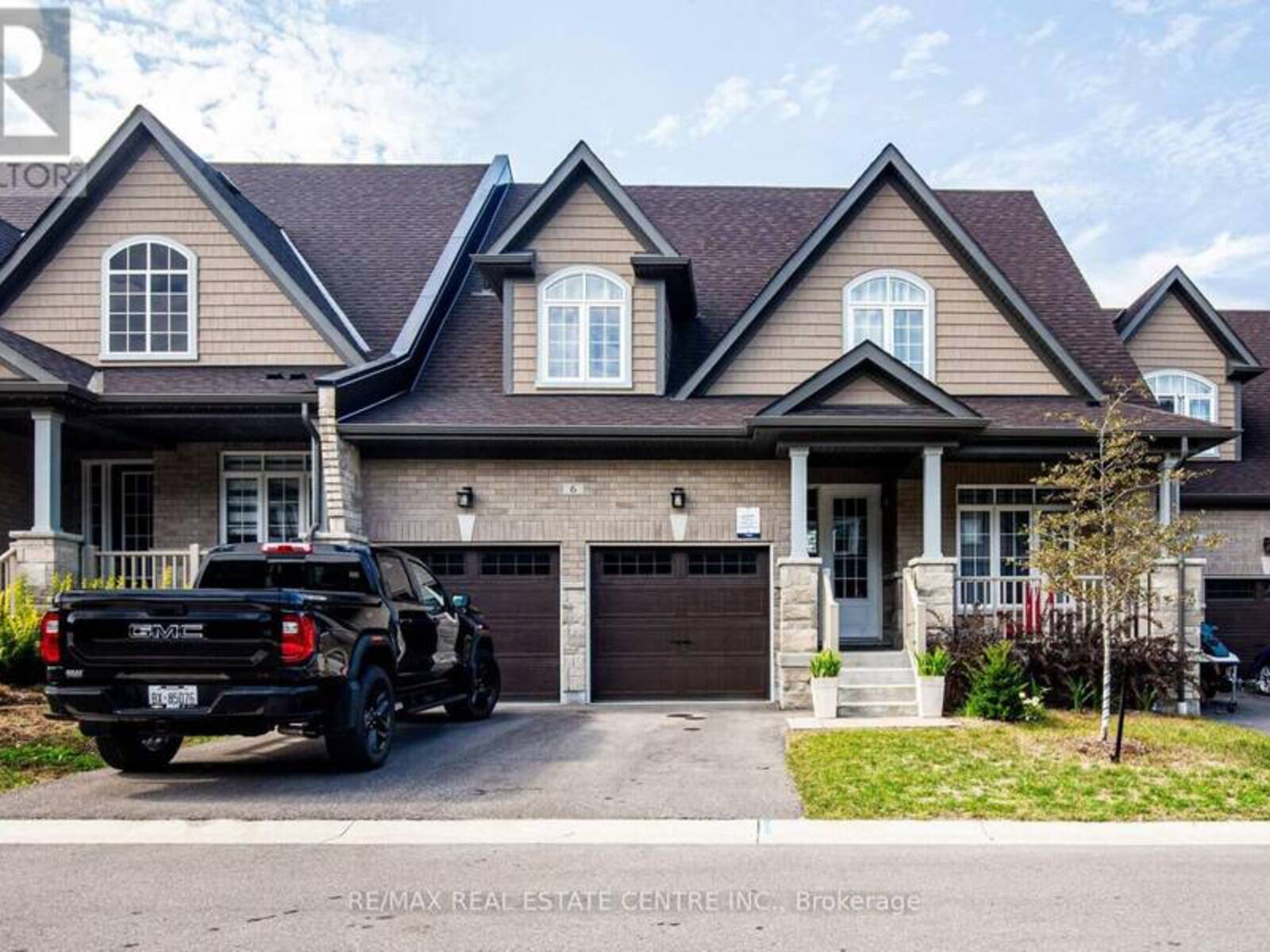 6 HOWARD WILLIAMS COURT, Uxbridge, Ontario L9P 0R2