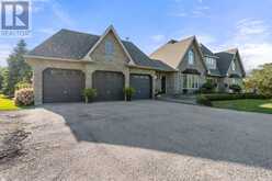 42 FAIRBAIRN GATE W | East Gwillimbury Ontario | Slide Image Two