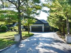 26 TRAILS END Collingwood Ontario, L9Y 5B1