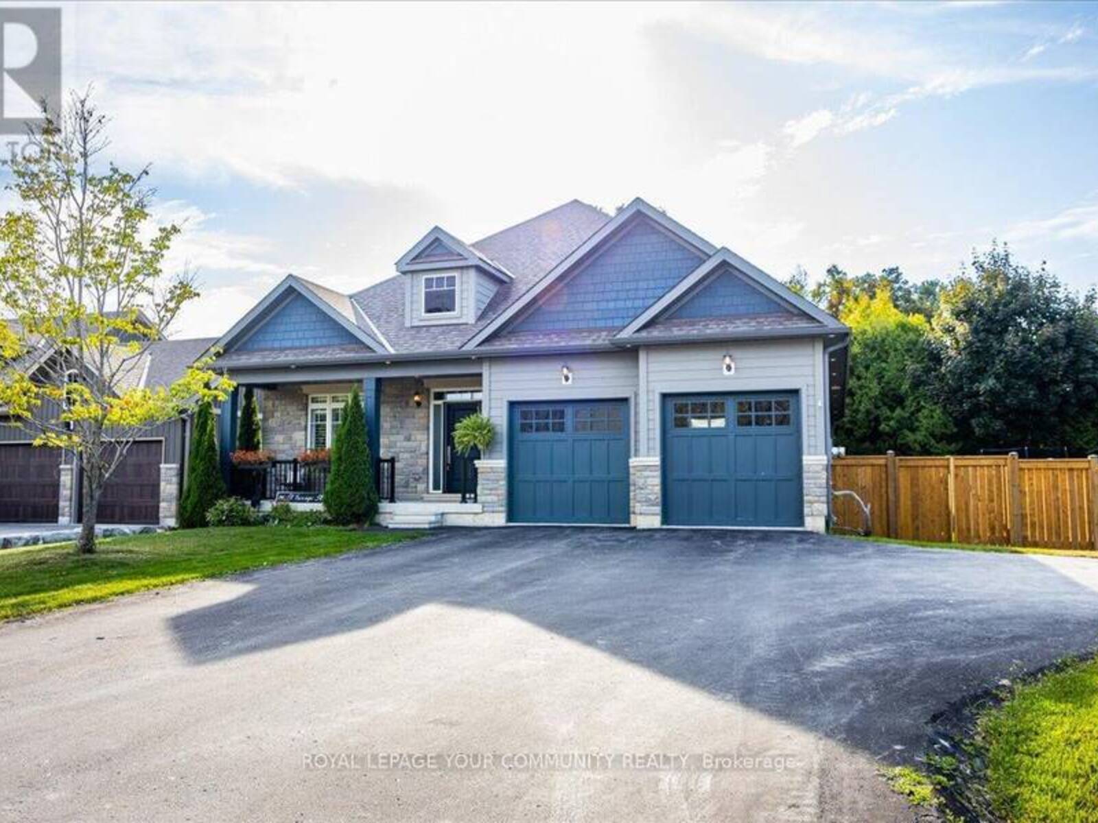 26 ST. GEORGE STREET, Georgina , Ontario L0E 1L0