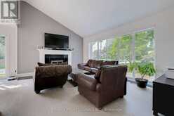 53 ROSSBURN DRIVE | Toronto Ontario | Slide Image Nine