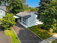 53 ROSSBURN DRIVE Toronto Ontario, M9C 2P9