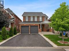 1796 FINKLE DRIVE Oshawa Ontario, L1K 0R4