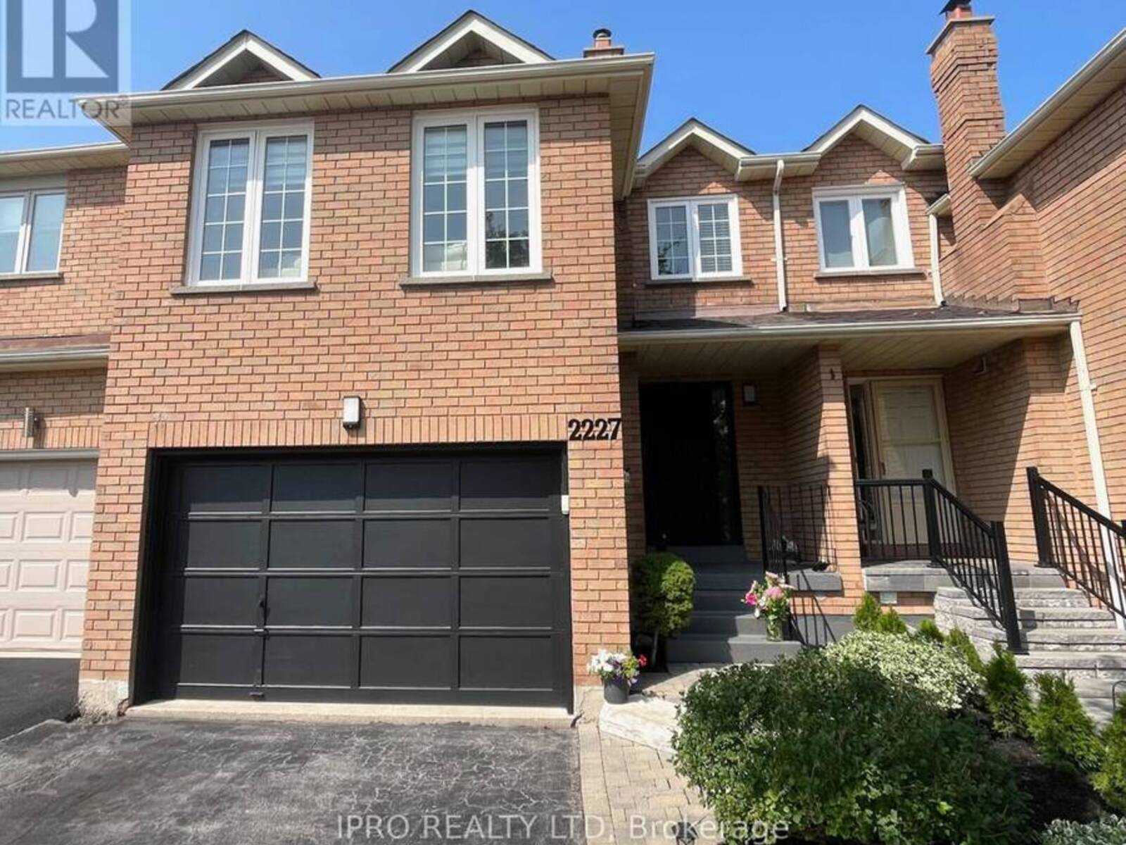 2227 SHIPWRIGHT ROAD, Oakville, Ontario L6M 3E2