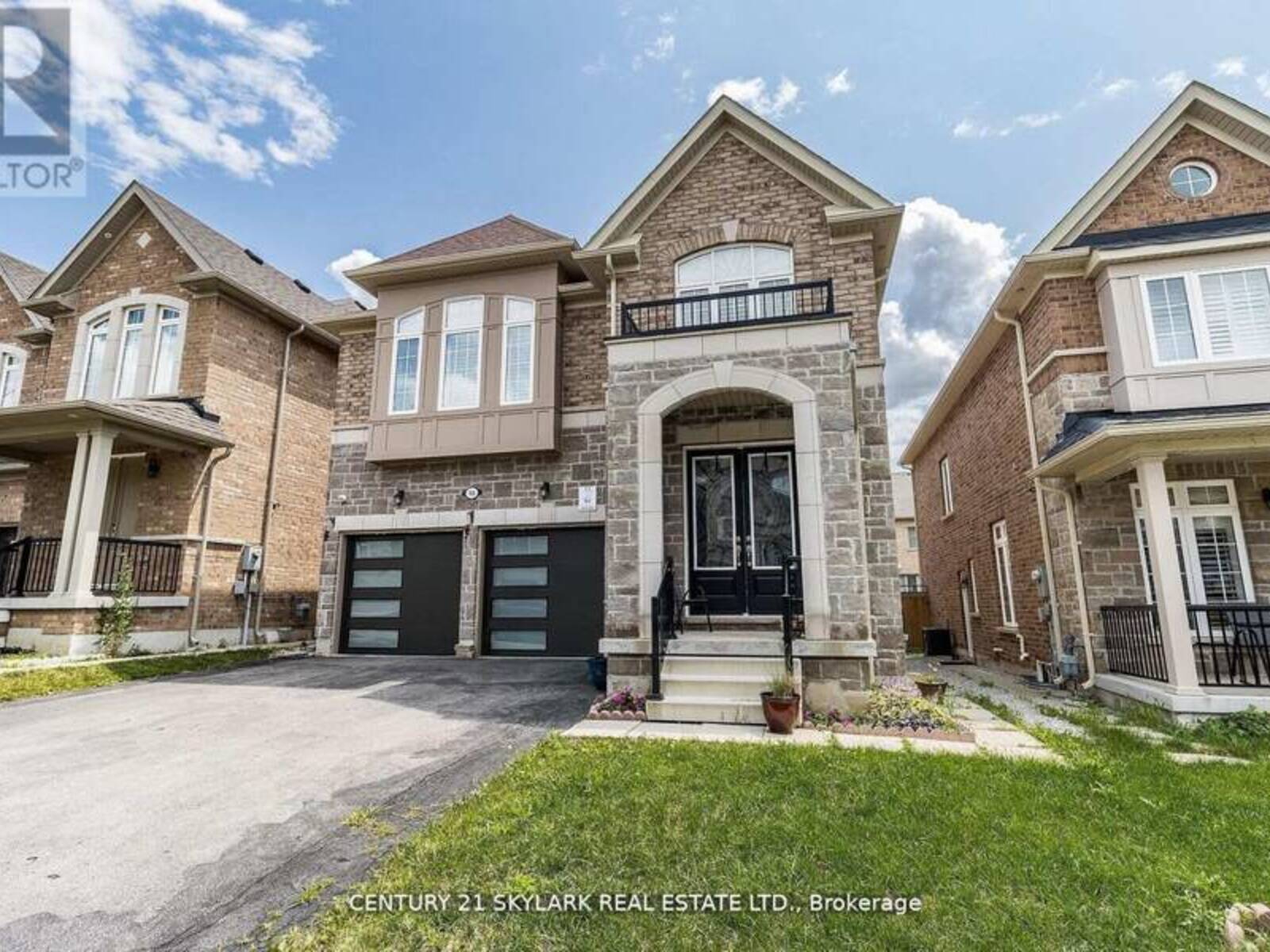 15 INGLESIDE ROAD, Brampton, Ontario L6Y 0Z2