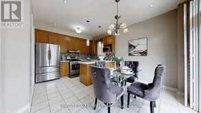 114 GOLDENWOOD CRESCENT | Markham Ontario | Slide Image Sixteen