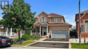 114 GOLDENWOOD CRESCENT | Markham Ontario | Slide Image Three