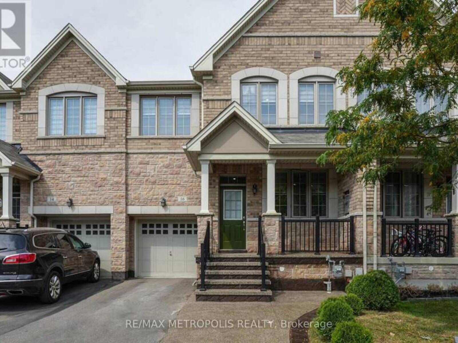 16 YELLOWKNIFE ROAD, Brampton , Ontario L6R 0B3