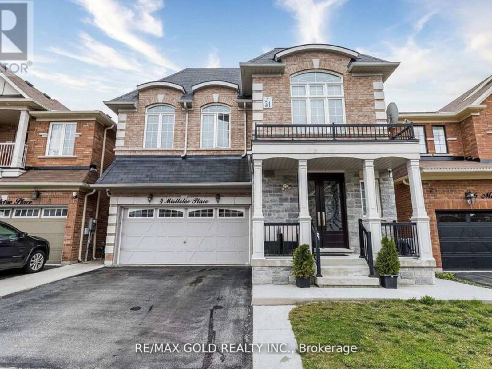 4 MISTLETOE PLACE, Brampton , Ontario L6Y 5V1