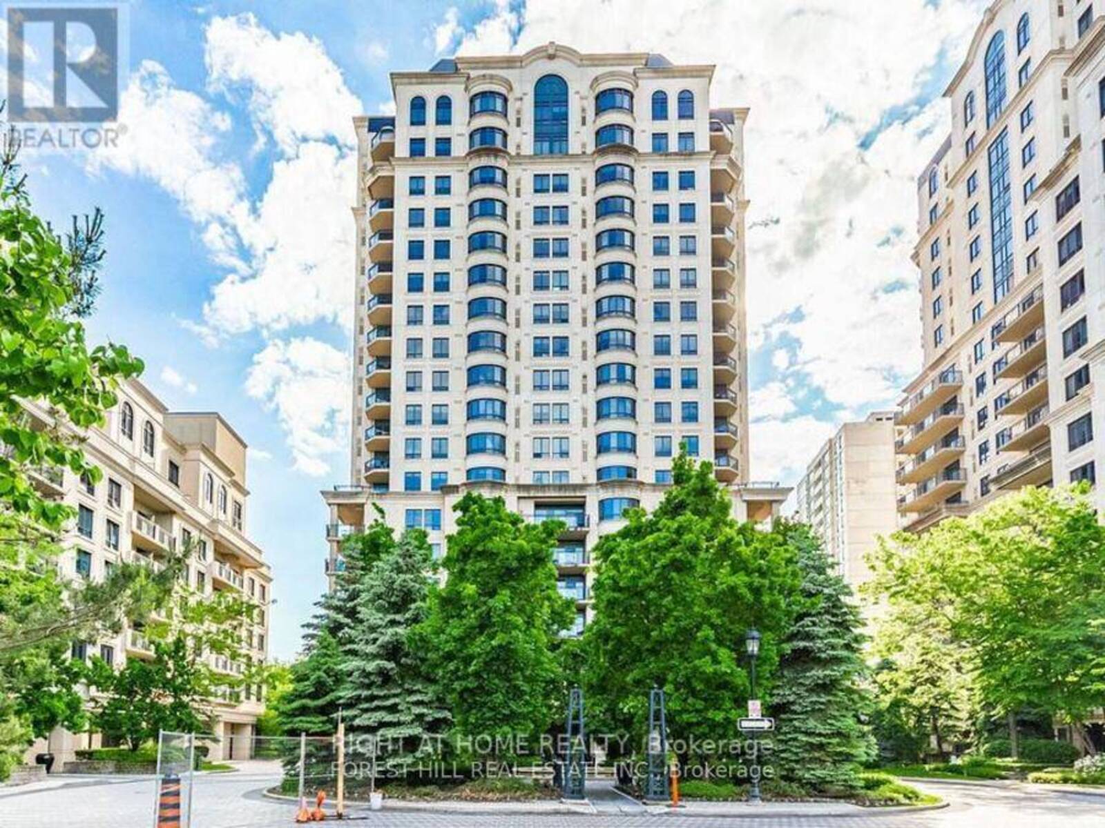 305 - 660 SHEPPARD AVENUE E, Toronto, Ontario M2K 3E5