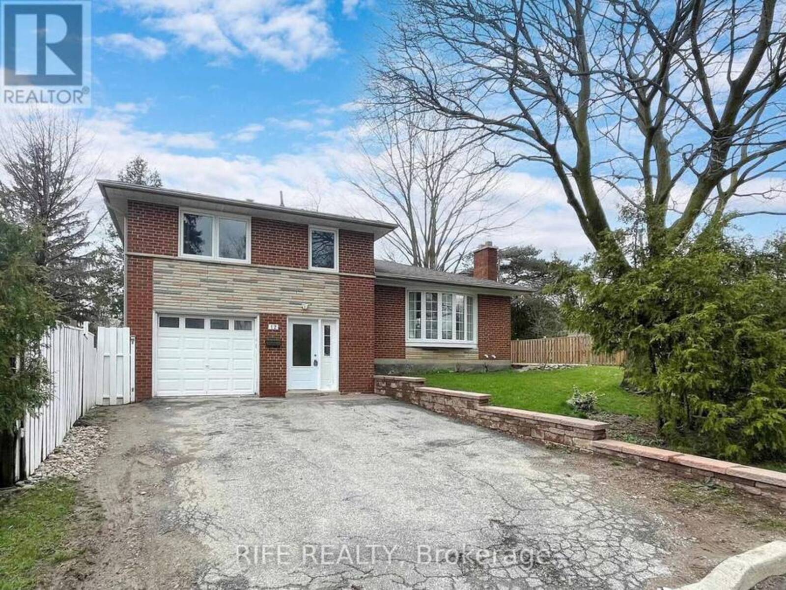 12 SHERWOOD FOREST DRIVE, Markham , Ontario L3P 1P7