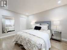 12 SHERWOOD FOREST DRIVE | Markham Ontario | Slide Image Eighteen