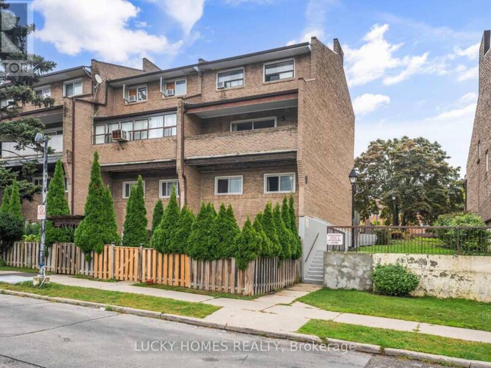 65 - 91 MUIR DRIVE, Toronto, Ontario M1M 3T7