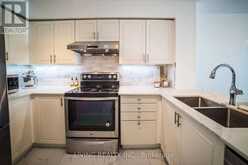 910 - 62 SUNCREST BOULEVARD | Markham Ontario | Slide Image Ten