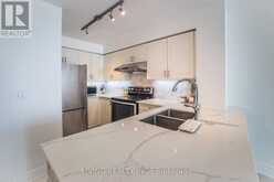 910 - 62 SUNCREST BOULEVARD | Markham Ontario | Slide Image Nine