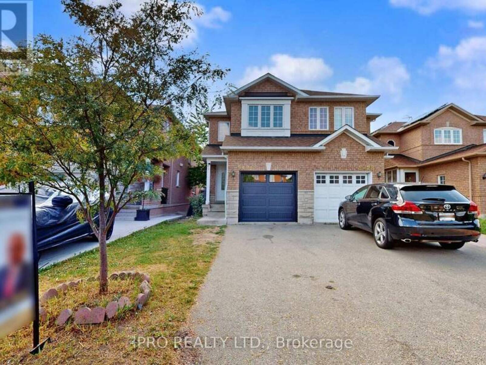 5426 SWEETGRASS GATE, Mississauga, Ontario L5V 2N1