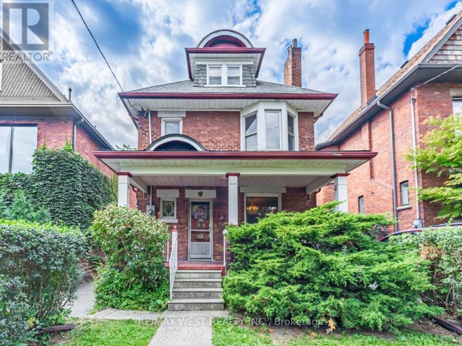 46 HIGHVIEW CRESCENT, Toronto, Ontario M6H 2Y2