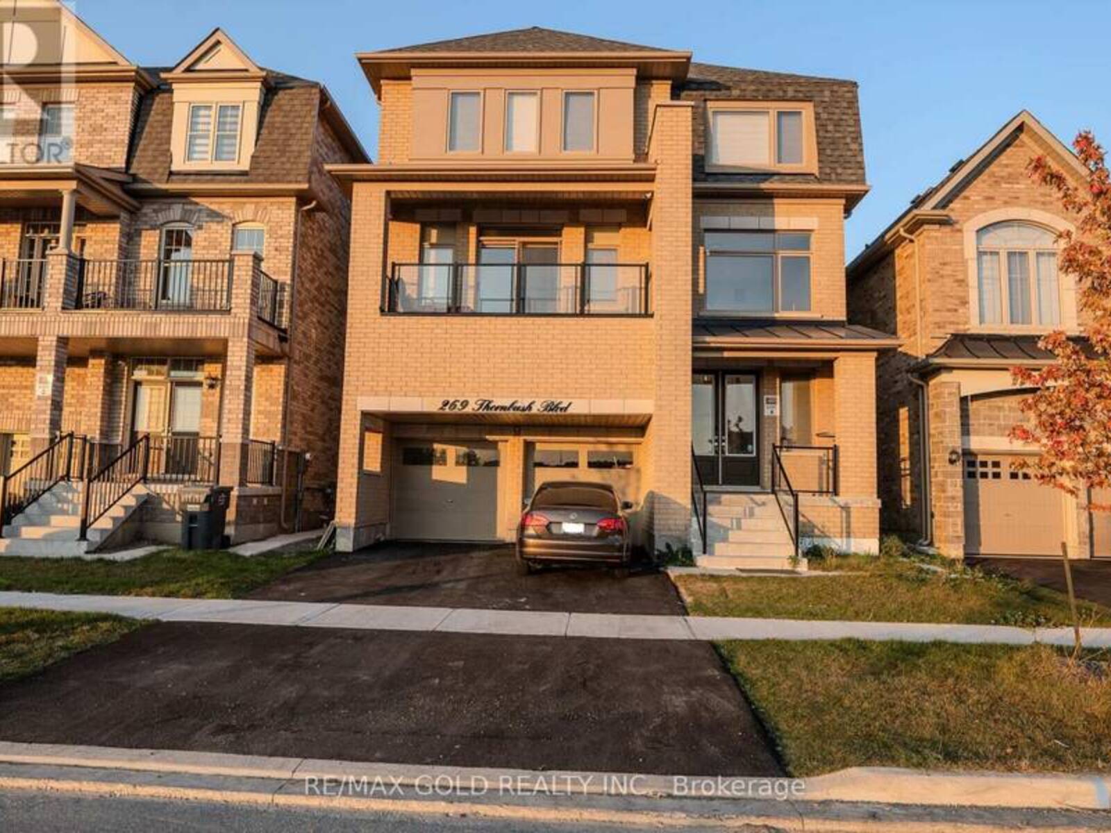 269 THORNBUSH BOULEVARD, Brampton , Ontario L7A 5K1