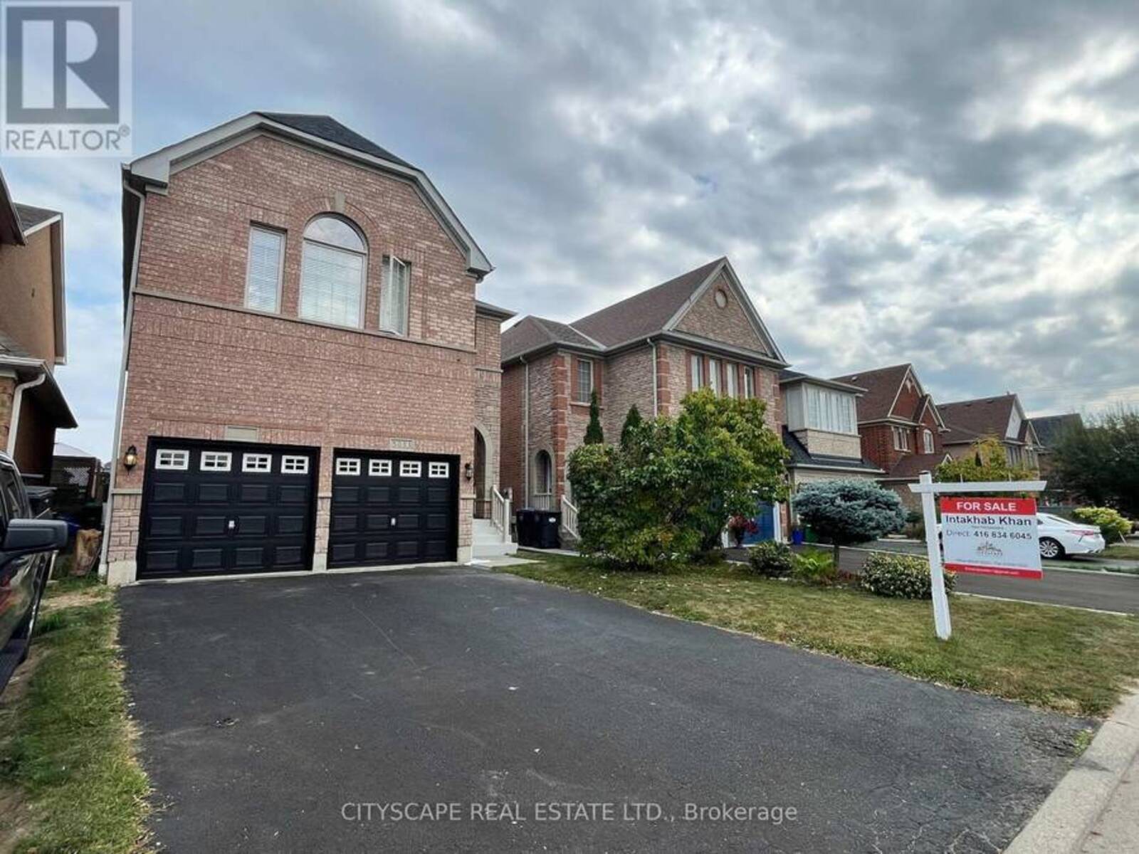 5033 DUBONET DRIVE, Mississauga, Ontario L5M 7X1