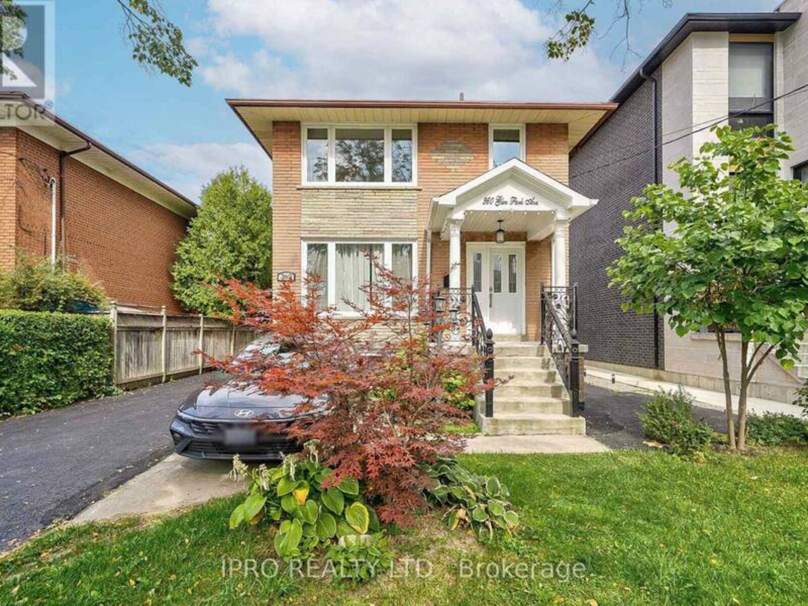 360 GLEN PARK AVENUE, Toronto, Ontario M6B 2E5