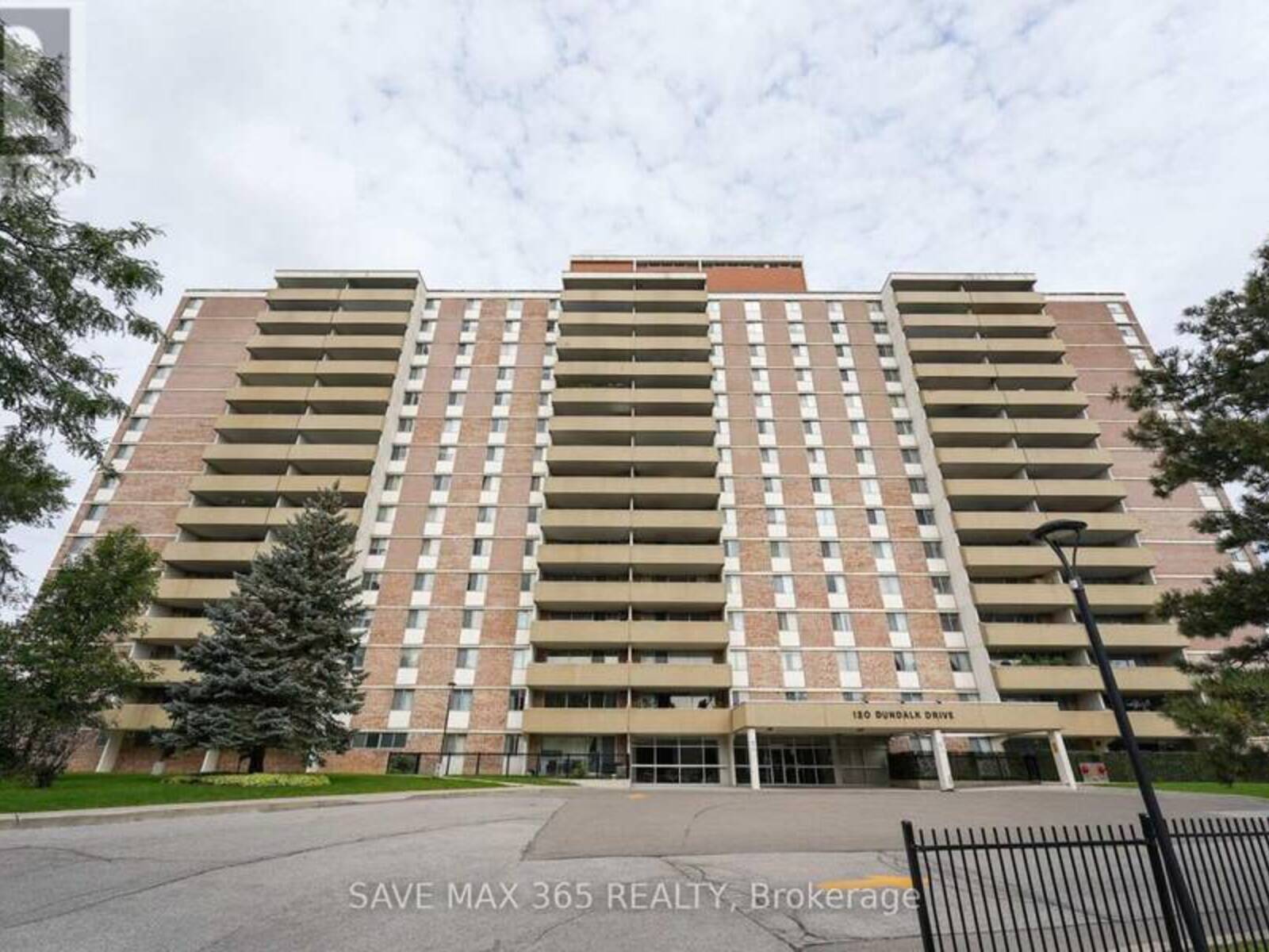 312 - 120 DUNDALK DRIVE, Toronto, Ontario M1P 4V9