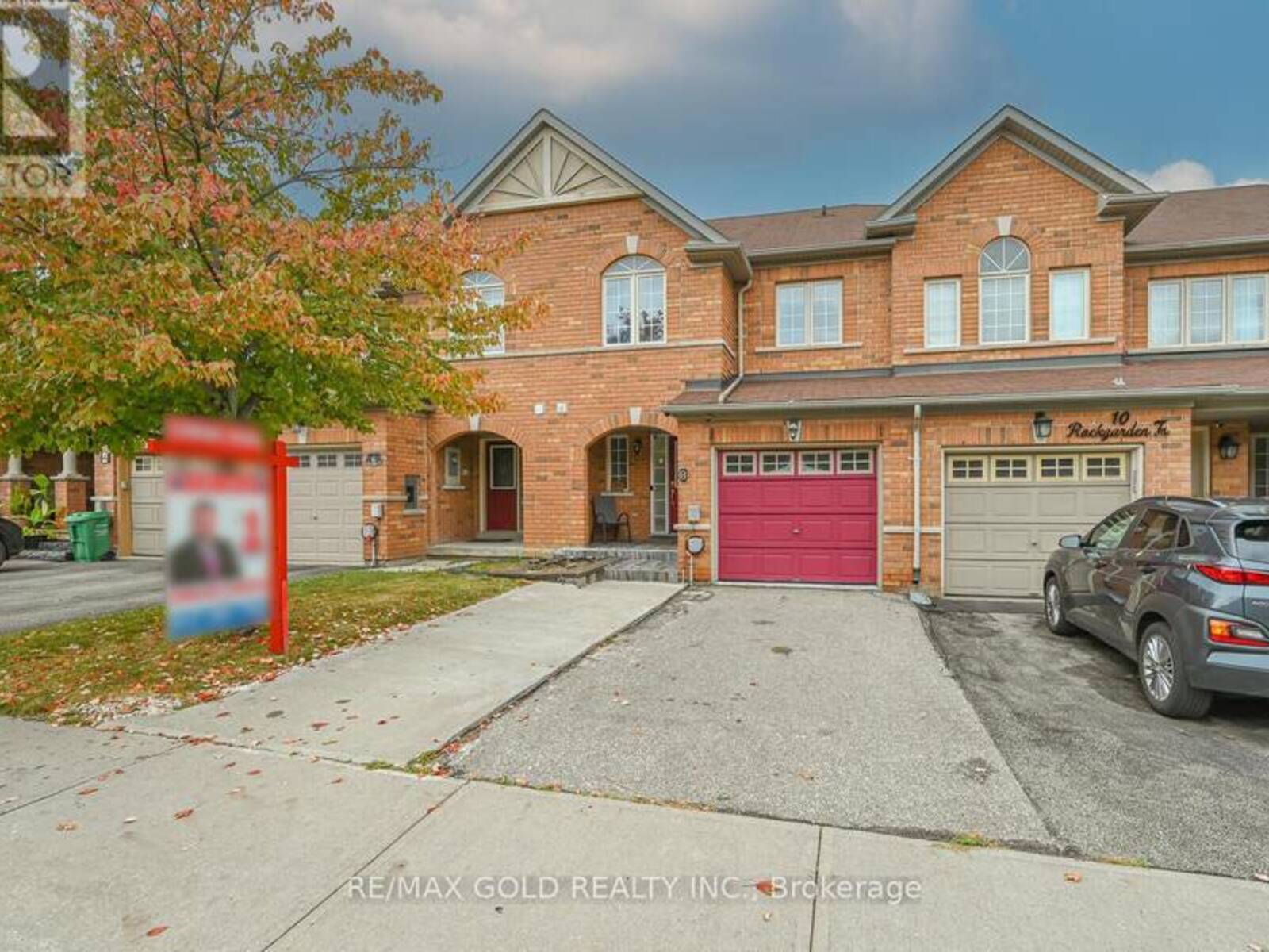 8 ROCKGARDEN TRAIL, Brampton , Ontario L6R 3M9