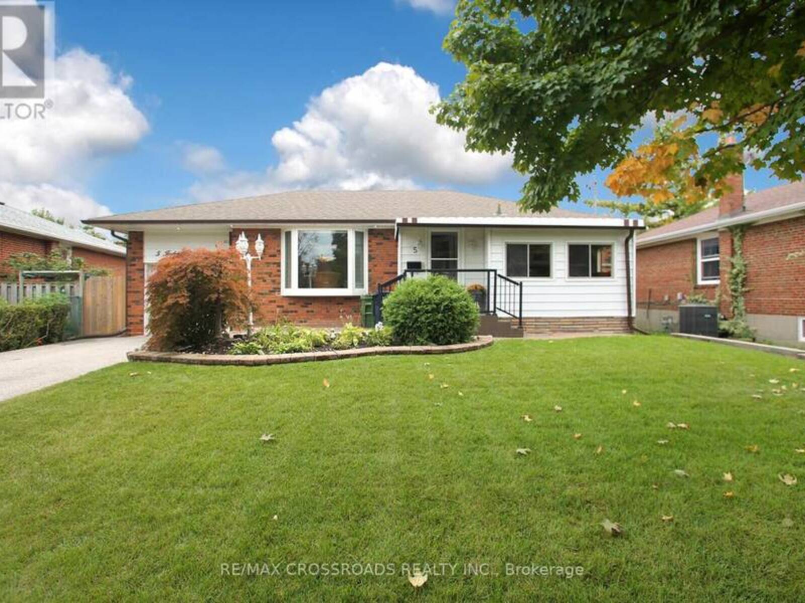 5 INDEPENDENCE DRIVE, Toronto, Ontario M1K 3R7