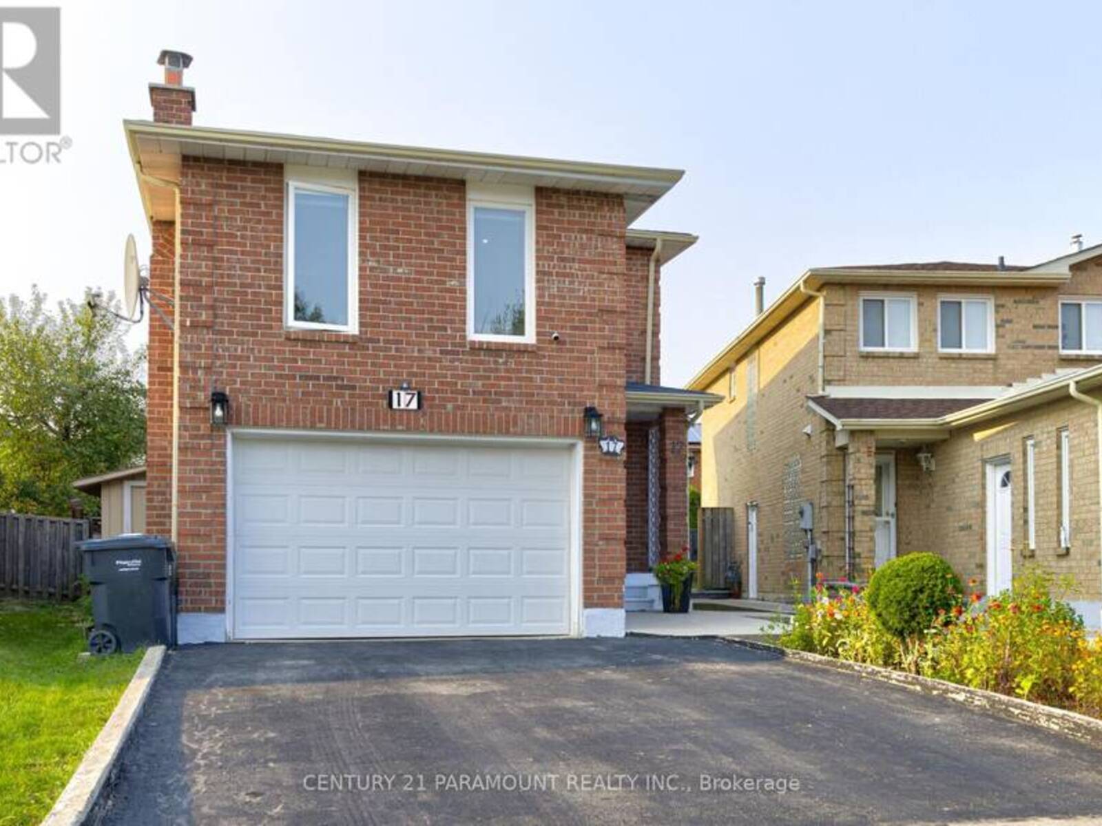 17 SHERINGHAM STREET S, Brampton, Ontario L6Z 2P5