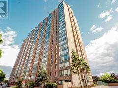 1811 - 155 HILLCREST AVENUE Mississauga Ontario, L5B 3Z2