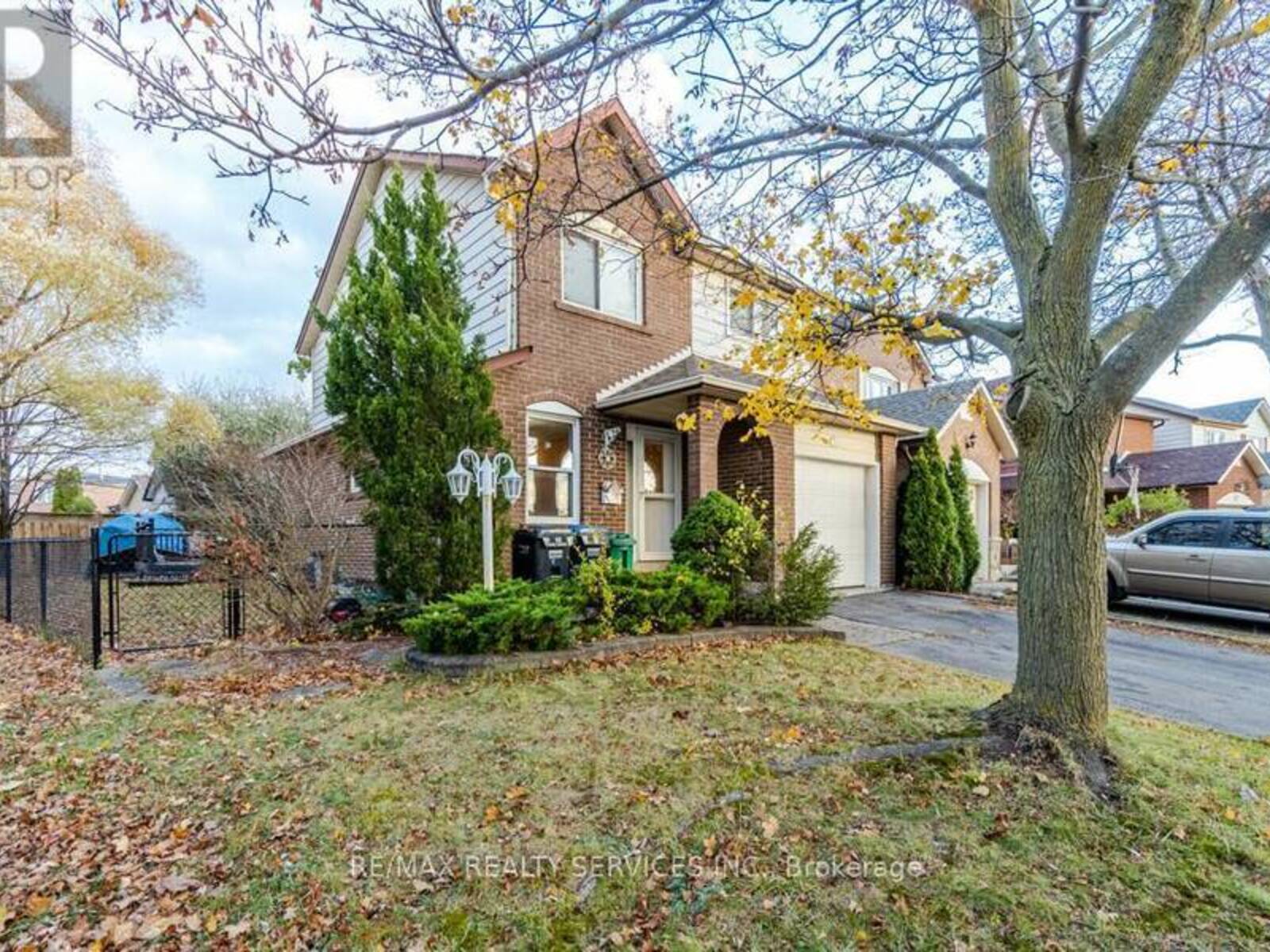 13 WEYBRIDGE TRAIL, Brampton, Ontario L6V 3S3