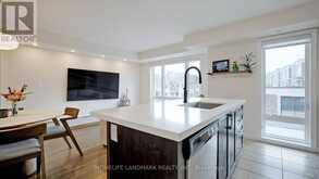 916 - 2 BLANCHE LANE | Markham Ontario | Slide Image Six