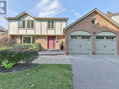 110 SIR LANCELOT DRIVE Markham Ontario, L3P 2J4