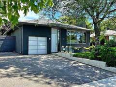 125 SATURN ROAD Toronto Ontario, M9C 2S8