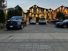 923 BRISTOL ROAD W Mississauga Ontario, L5V 2N9