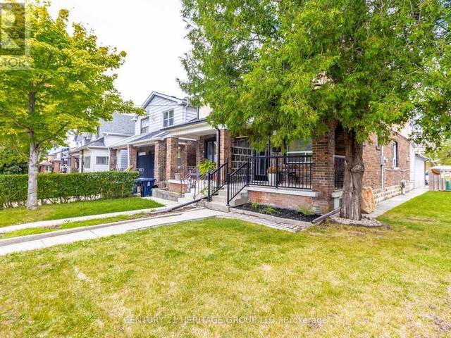 12 LIVINGSTONE AVENUE Toronto Ontario, M6E 2L8